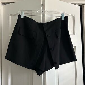Superdown Black Buttoned Skorts